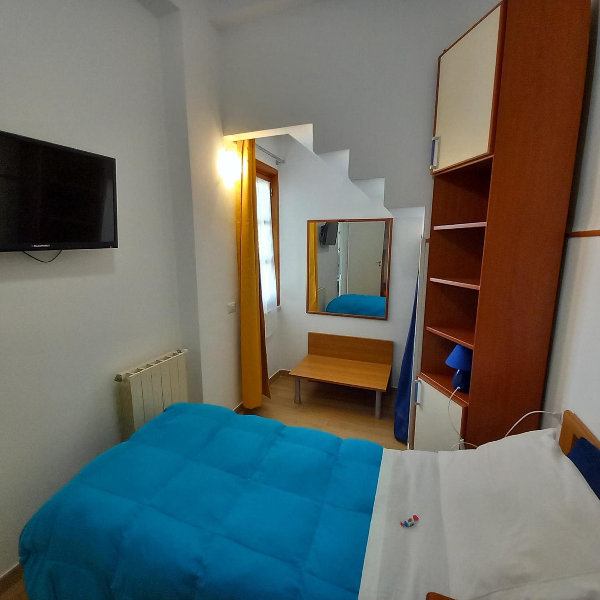 Couette-café Letizia 3*