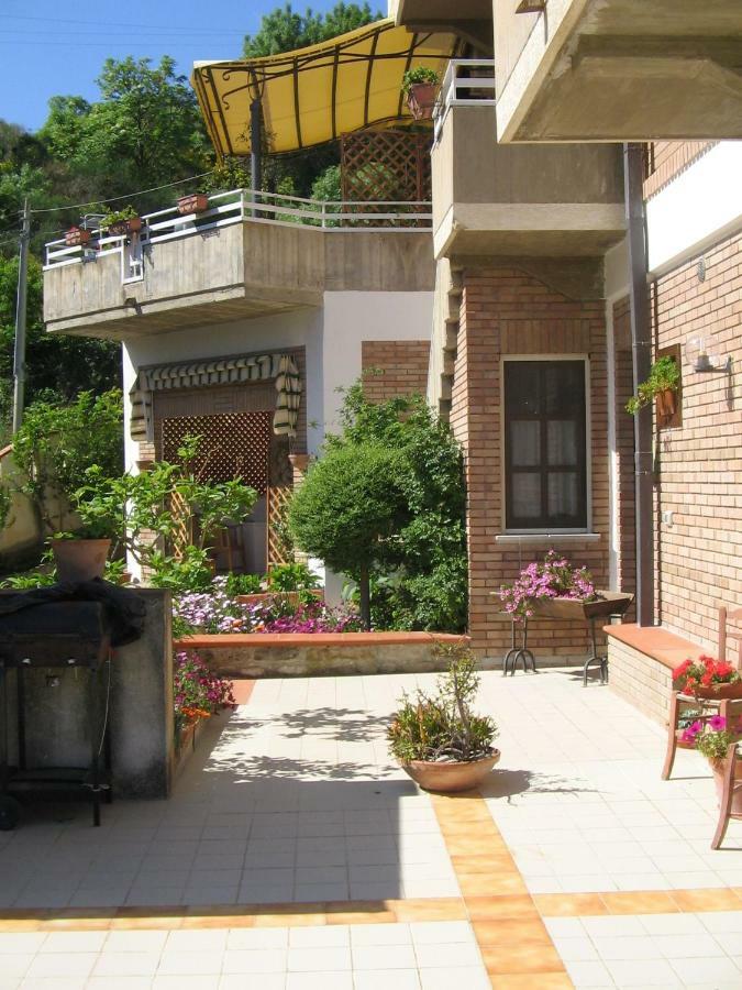 Letizia Couette-café Castelbuono (Sicily)