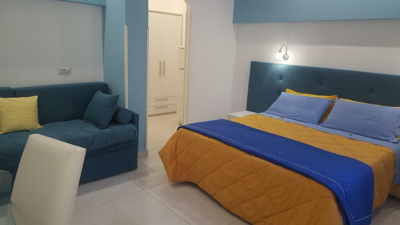 Couette-café Letizia 3*